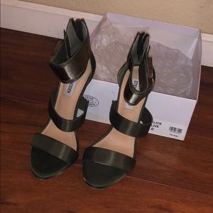 Felice Olive Steve Madden